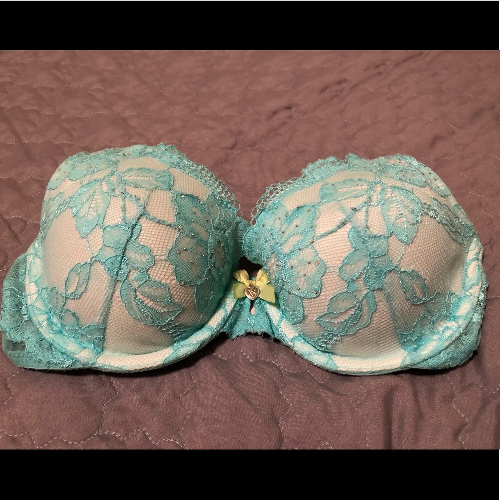 VS Bra